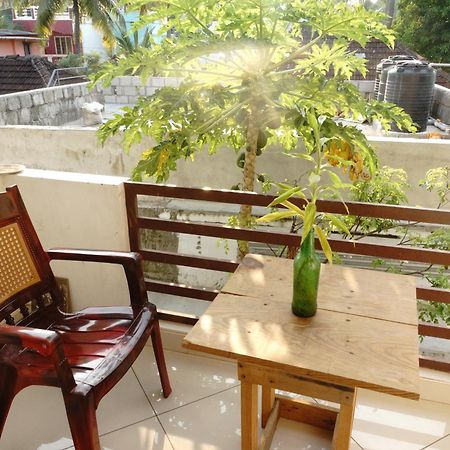 Nest Apartment Kochi Екстериор снимка